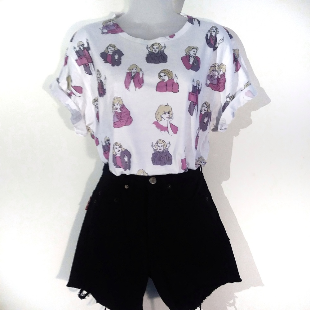 Clashist Tee Shirt Top Joan Rivers Middle Finger M